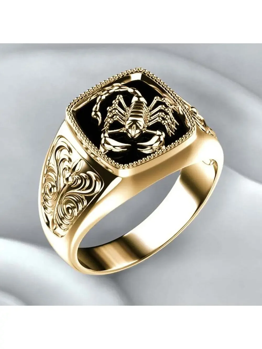 Black enamel scorpion RING - Gold - size 13